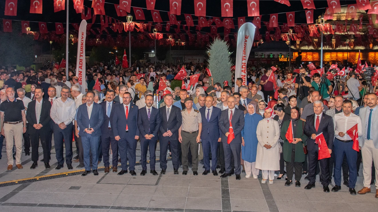 Rektör Yılmaz, 15 Temmuz Demokrasi ve Milli Birlik Günü etkinliklerine katıldı